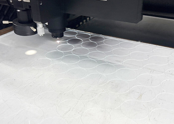 Laser Glass Cutting Machine Offering Versatile Cutting Options for Flat Glass Curved Glass and Specialty Glass Products To Speed 0-500mm/s